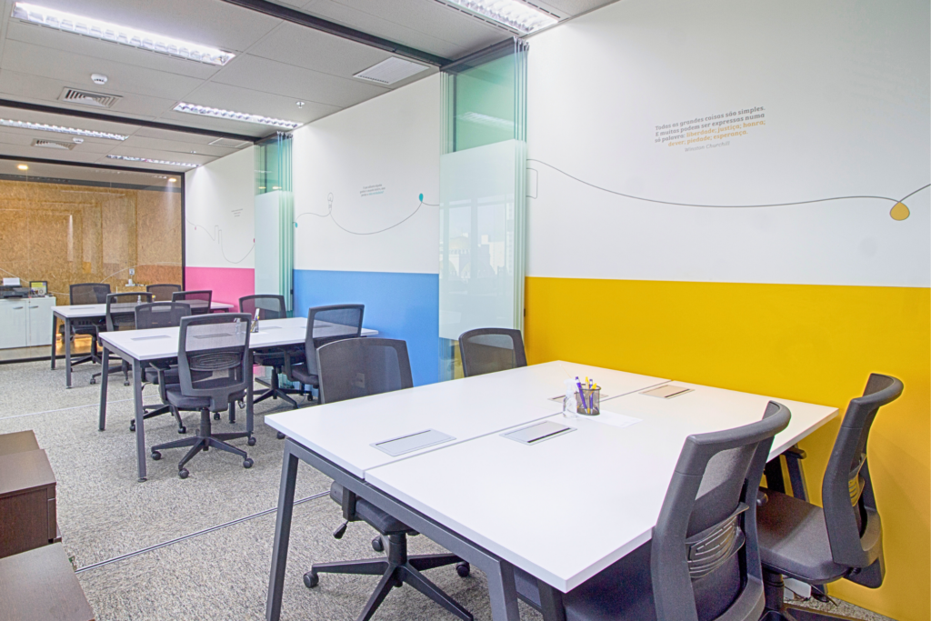 Sala Privativa para até 12 pessoas Bendito Coworking Paraíso