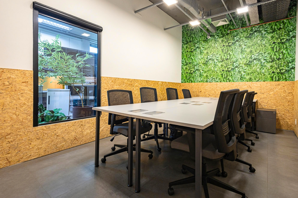 Sala Privativa 8 lugares Bendito Coworking Paraíso